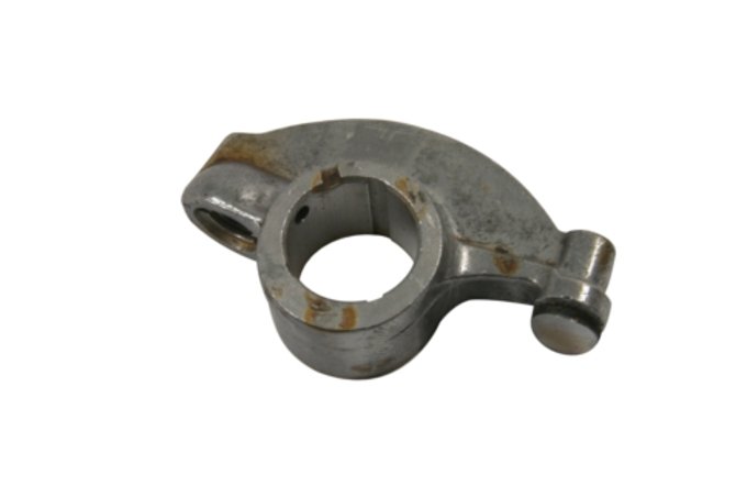 Dźwigienka zaworu V8 prawa