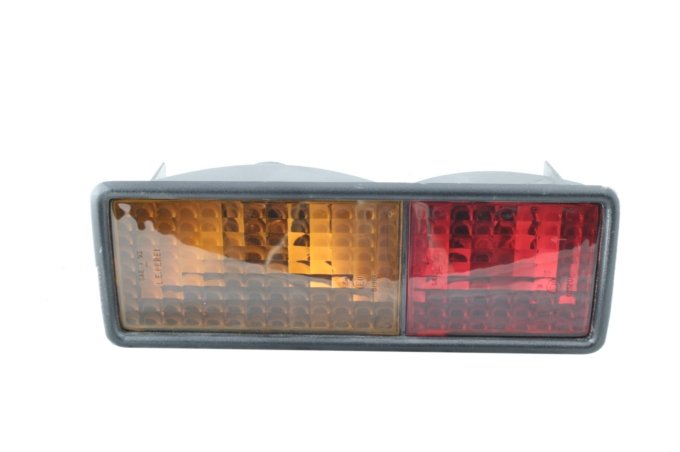 Lampa tył w zderzaku Discovery od 95 prawa