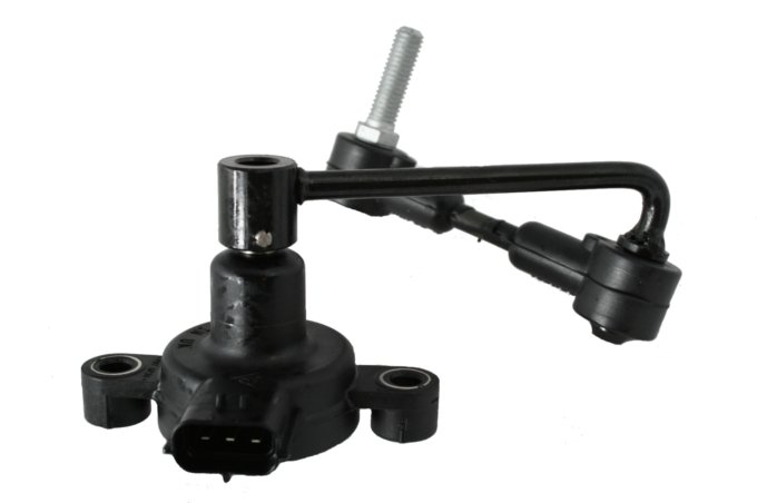 Czujnik wysokości zawieszenia przód RR P38 od 97 bez kabla