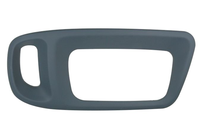 Maskownica reflektora przeciwmgielnego w zderzaku Discovery II prawa