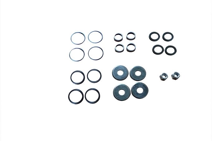 Zestaw do mocowania wahacza przy mechanizmie różnicowym tył