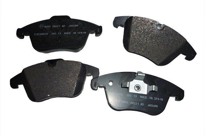 Klocki hamulcowe przód do tarczy 326 mm