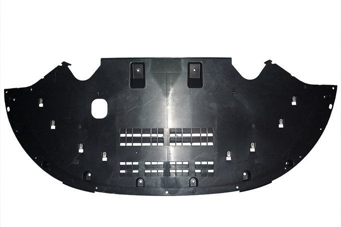 Osłona dolna zderzaka przód