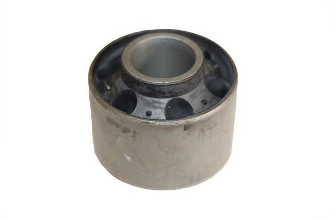 Silenblok mocowania przedniej belki zawieszenia (przednia)