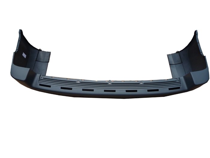 Zderzak tył RR L322 (przystosowany do czujników parkowania)