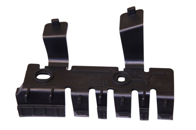 Uchwyt mocowania zderzaka tył Discovery 3 / Discovery 4 prawy (boczny)