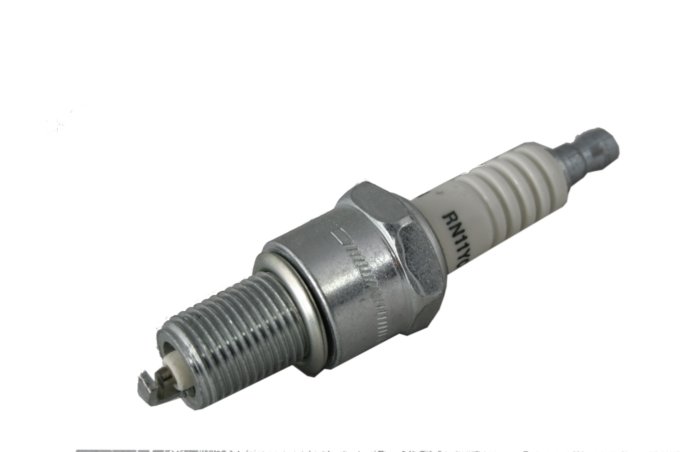 Świeca zapłonowa V8 EFI / gaźnik / Defender 2,5 benzyna (RN11YC)