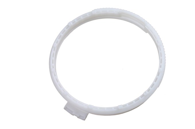 Adaptor pompy paliwa w zbiorniku plastikowym