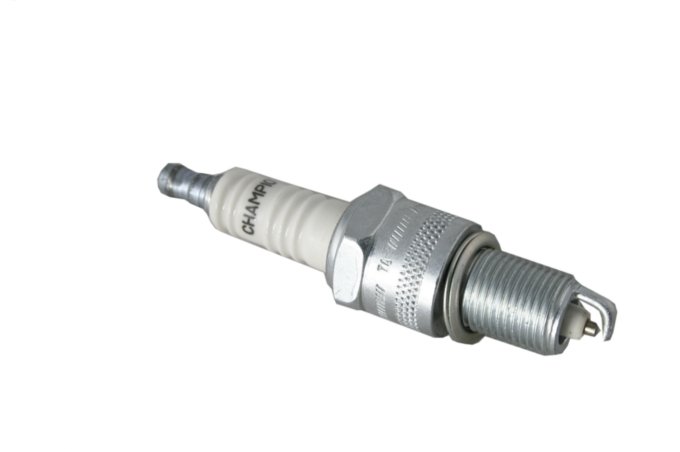 Świeca zapłonowa V8 EFI katalizator (RN12YC)