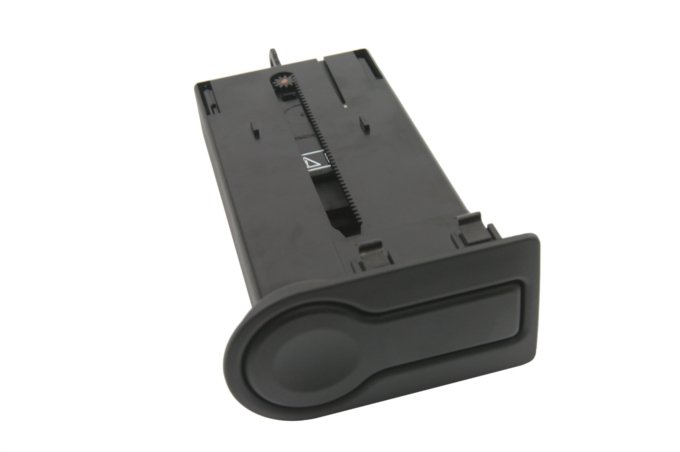 Uchwyt na napoje w desce rozdzielczej L322