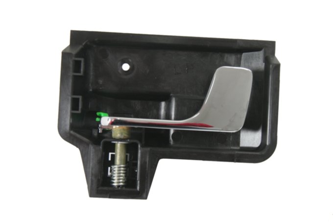 Klamka wewnętrzna drzwi przód lewe RR P38 od 98 (VIN:WA392896) chromowana