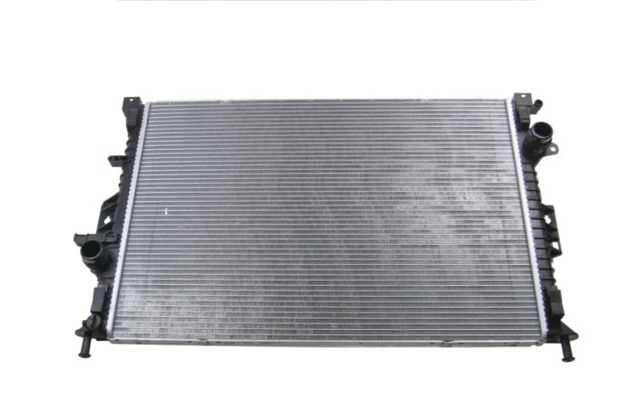 Chłodnica wody Discovery Sport / Freelander 2 / RR Evoque 2,2 diesel (manual)