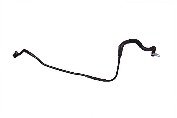 Rura przelewowa zbiorniczka wyrównawczego układu chłodzenia benzyna 5,0 SC V8 RR L322