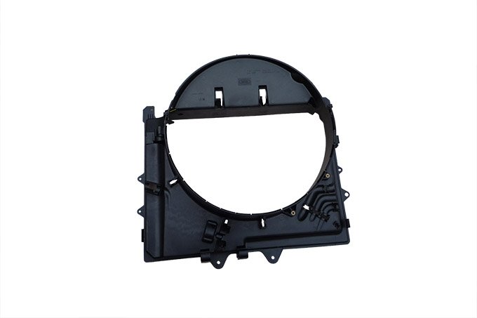 Osłona wentylatora 3,0 V6 diesel Discovery 4 / RR Sport dół