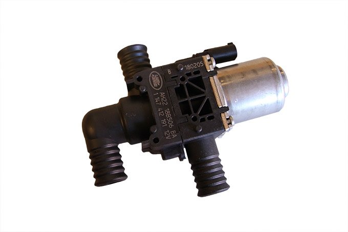 Blok zaworów układu wodnego przy ogrzewaniu dodatkowym 3,0 V6 diesel Discovery 4 / RR Sport / RR L322 od 2011 (VIN:BA334343)