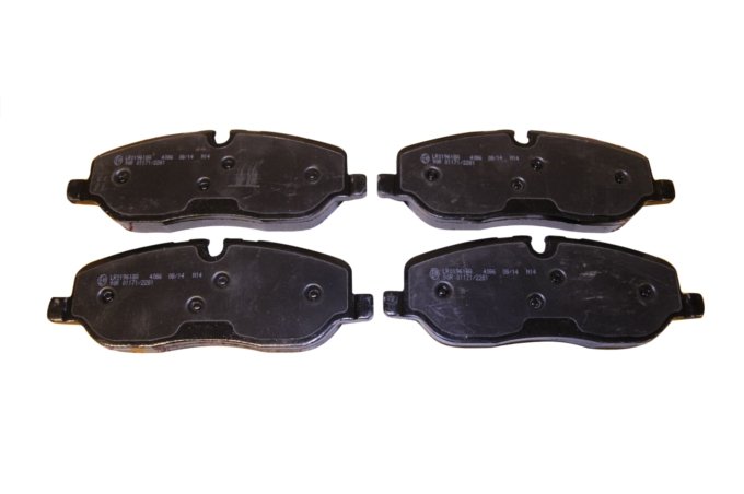 Klocki hamulcowe przód Discovery 3 / Discovery 4 4,0 V6 benzyna / 2,7 diesel / RR L322 od 2006 (VIN:6A000001) 3,0 diesel / 4,4 AJ V8 benzyna / RR Sport 4,4 V8 benzyna / 2,7 diesel