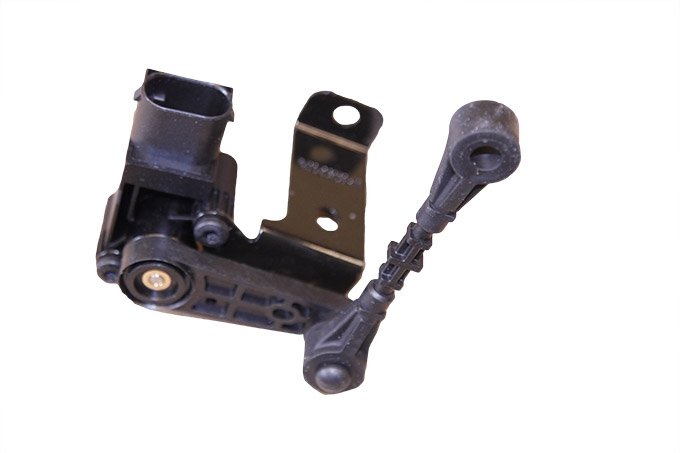 Czujnik wysokości zawieszenia do regulacji wysokości reflektorów przód prawy Discovery Sport do 2019 (VIN:KH999999) / RR Evoque (Less Adaptive Damping)