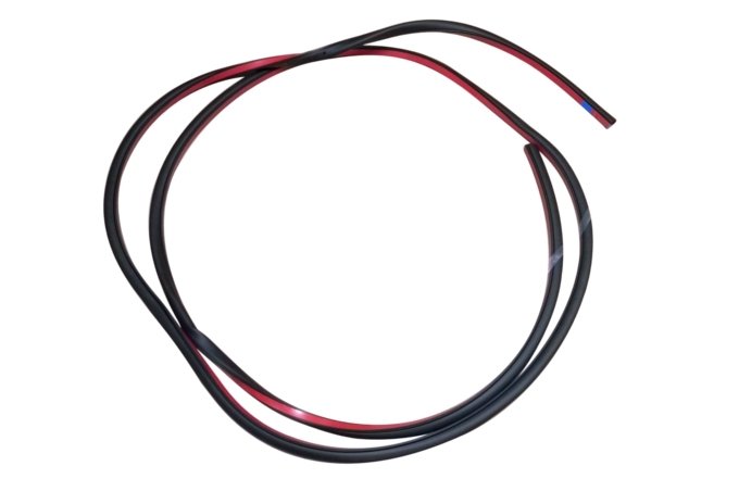 Uszczelka drzwi tył prawe/lewe Discovery 3 / Discovery 4 / Freelander 2 / przód prawe/lewe RR Evoque 5 drzwi / przód prawe RR Evoque 3 drzwi (na drzwiach)