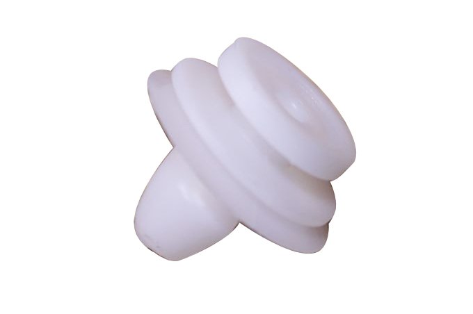 Kołek plastikowy Defender 2 / Discovery 5 / Discovery Sport / RR Evoque / RR Sport od 2014