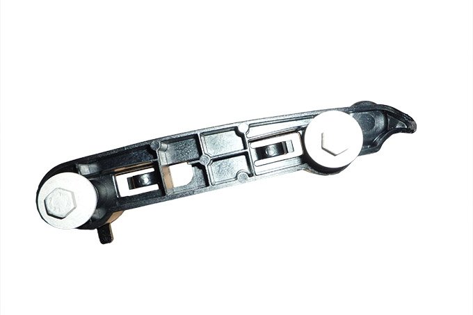 Uchwyt mocowania zderzaka przód RR Evoque prawy