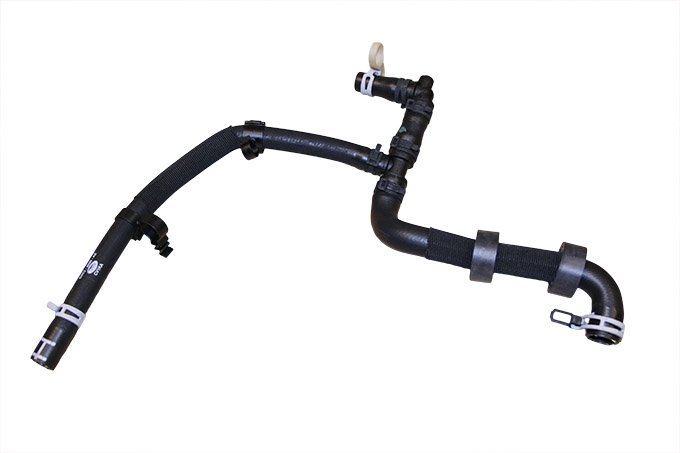 Rura gumowa nagrzewnicy wyjściowa 2,2 diesel Defender od 2012 (VIN:CA000001)