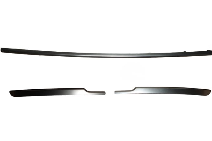 Listwa ozdobna zderzaka przód (środkowa) RR L405 do 2017 (VIN:HA999999)