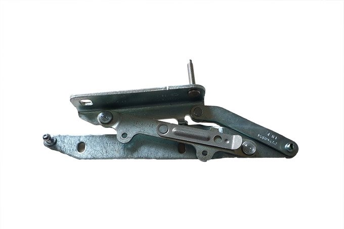 Zawias pokrywy silnika Discovery 3 / Discovery 4 / RR Sport lewy