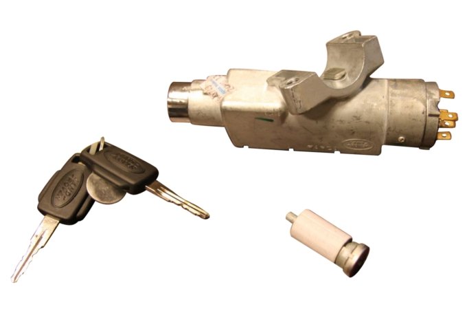 Komplet wkładek zamków 1 szt. z 2 kluczykami + stacyjka kpl. Defender od 2003 (VIN: 3A647097)