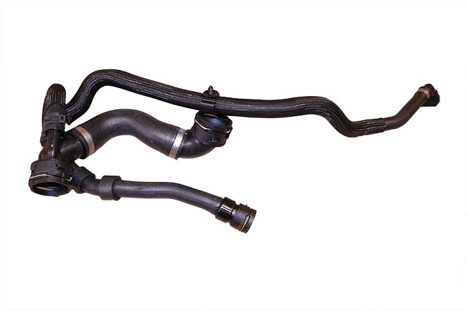 Rura gumowa chłodnica - zbiornik wyrównawczy 2,0 diesel Discovery Sport / RR Evoque