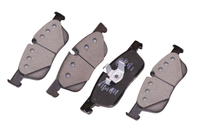 Klocki hamulcowe przód (17 cali) Discovery Sport do 2019 (VIN:KH999999) / RR Evoque od 2016 (VIN:GH000001)