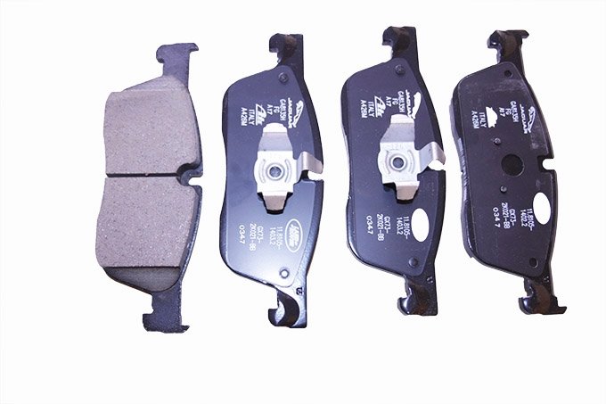 Klocki hamulcowe przód (17 cali) RR Velar do 2020 (VIN:LA999999)