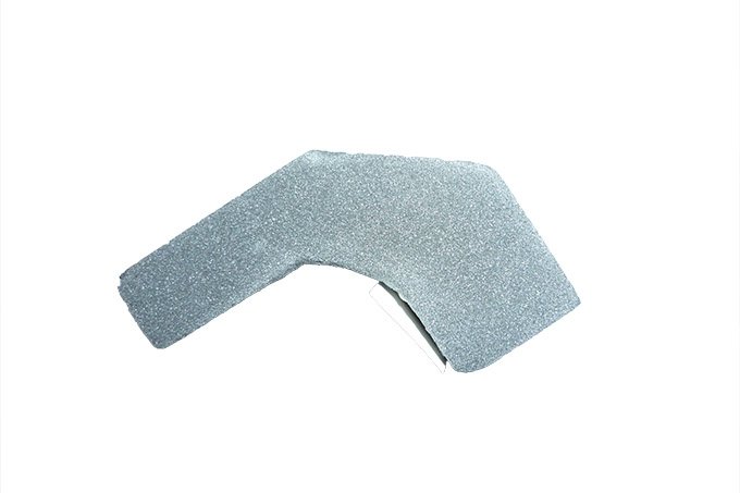 Gąbka uszczelniająca dolna dodatkowej chłodnicy wody 3,0 SC V6 / 5,0 V8 RR Sport od 2014