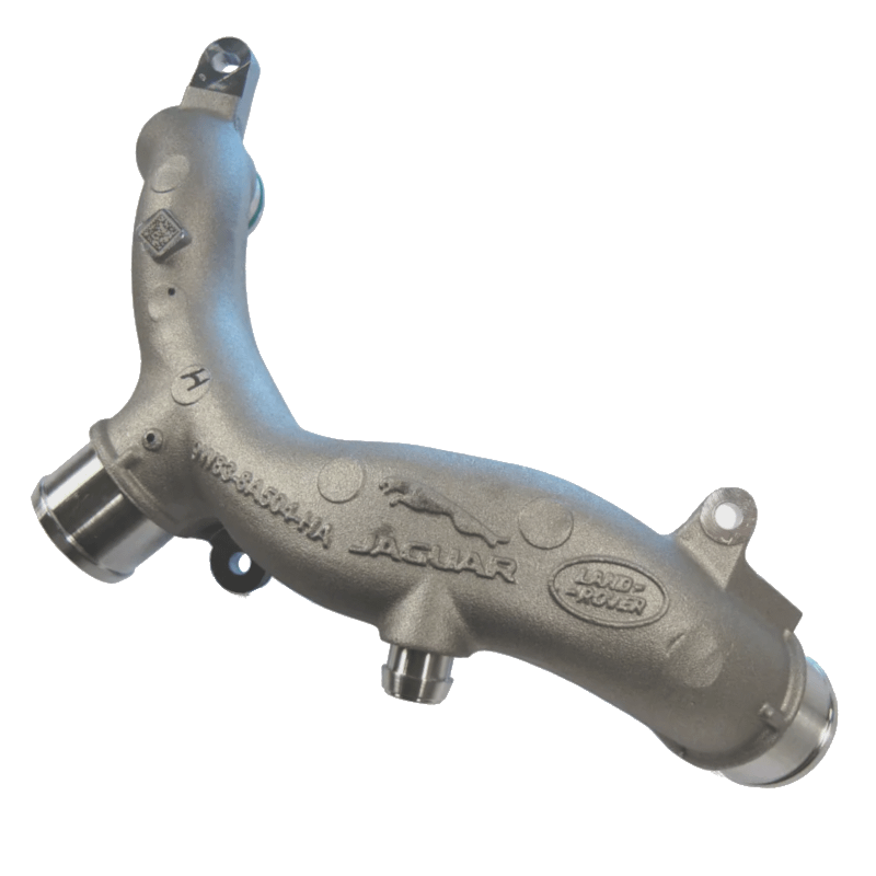 Rura układu chłodzenia góra od termostatu (aluminiowa) benzyna 3,0 SC V6 / 5,0 SC V8 Defender 2 / Discovery 4 / Discovery 5 / RR L322 / RR Sport  / RR L405 / RR Sport od 2014 / RR Velar