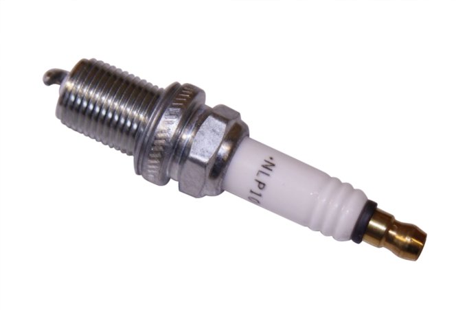 Świeca zapłonowa 1,8 / 2,5 V6 benzyna Freelander (Platinium)