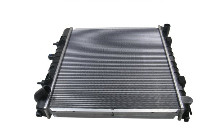 Chłodnica wody RR P38 V8 do 98 (VIN: WA999999)