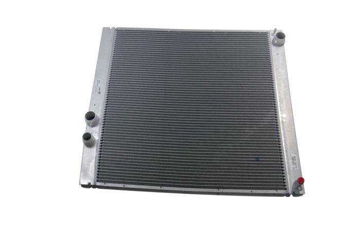 Chłodnica wody RR L322 4,2 / 4,4 AJ V8