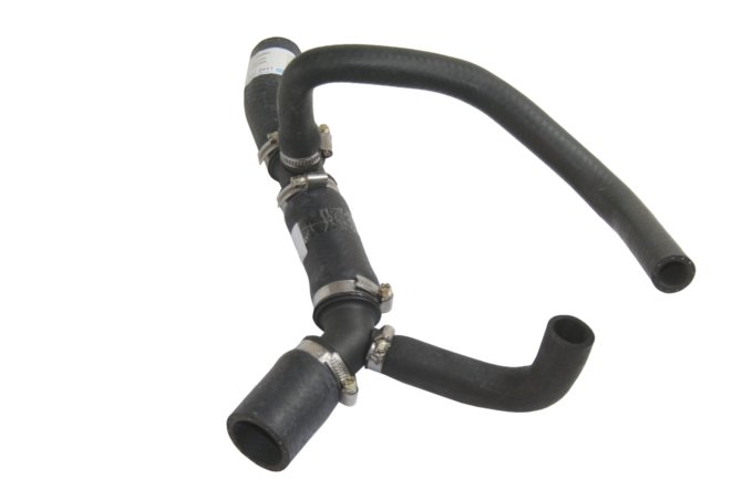 Rura gumowa chłodnicy dół V8 Discovery od 95