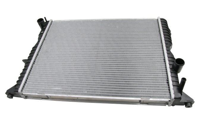 Chłodnica wody Defender TD5 do 2002 (VIN: 2A622423)