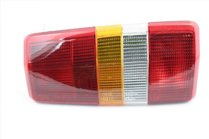 Lampa tył w błotniku Discovery do 94 prawa z kierunkowskazem