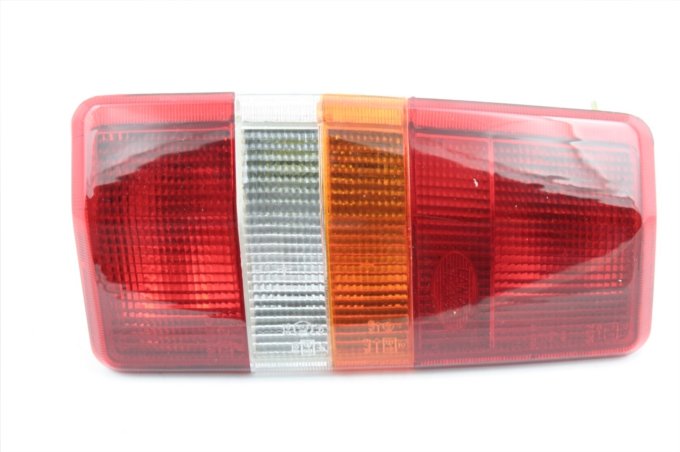 Lampa tył w błotniku Discovery do 94 lewa z kierunkowskazem