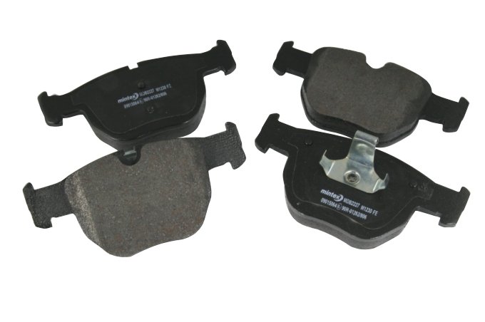 Klocki hamulcowe przód 3,0D / 4,4 M62 V8 RR L322 do 2005 (VIN:5A999999)