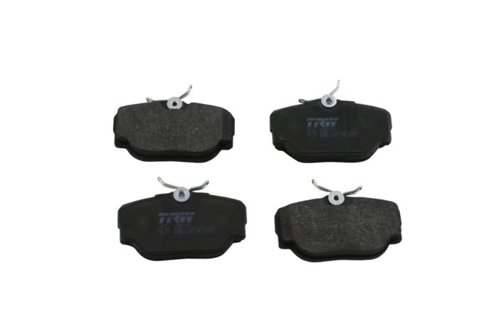 Klocki hamulcowe tył RR P38 / Discovery II (śruby)