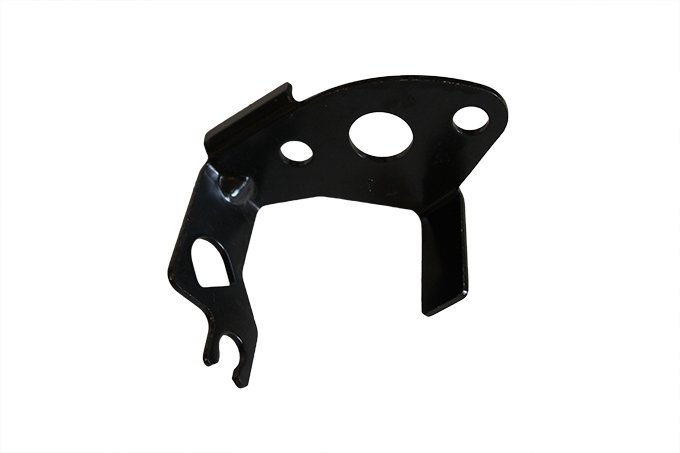 Uchwyt mocowania przewodów hamulcowych na zwrotnicy Defender od 2004 (VIN:4A638618) / Defender od 2007 lewy