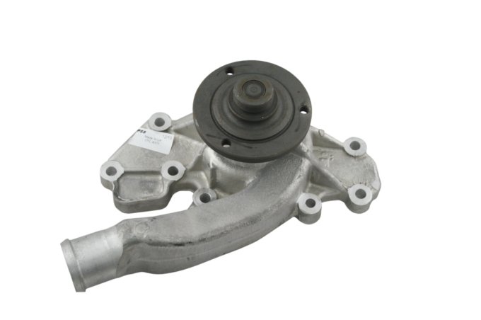 Pompa wody Defender / Discovery / Discovery II / RR P38 V8 od 94