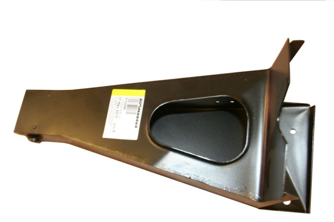 Element mocowania ściany grodziowej do ramy Defender lewy