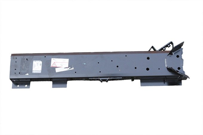 Podłużnica przednia lewa