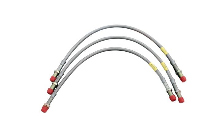 Przewody hamulcowe w oplocie metalowym Defender 110 od 94 do 98 kpl. na auto (40mm dłuższe)