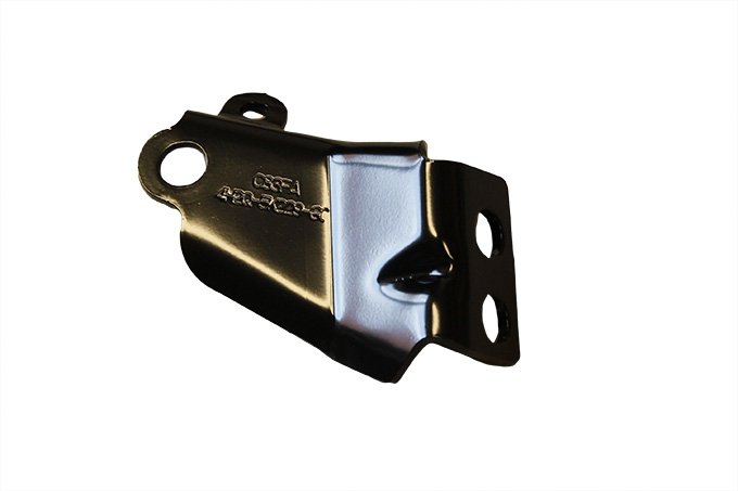 Uchwyt mocowania rury łączącej kolektory wydechowe (lewy) 2,7 / 3,0 diesel Discovery 3 / Discovery 4 / RR Sport