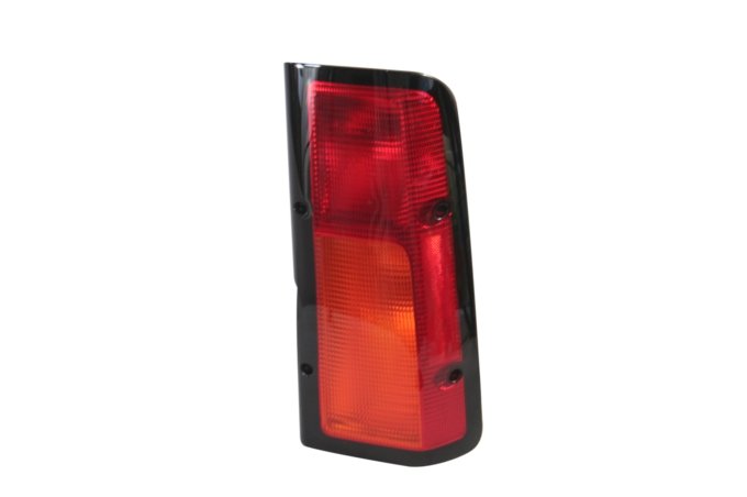 Lampa tył w błotniku Discovery II od 2003 prawa