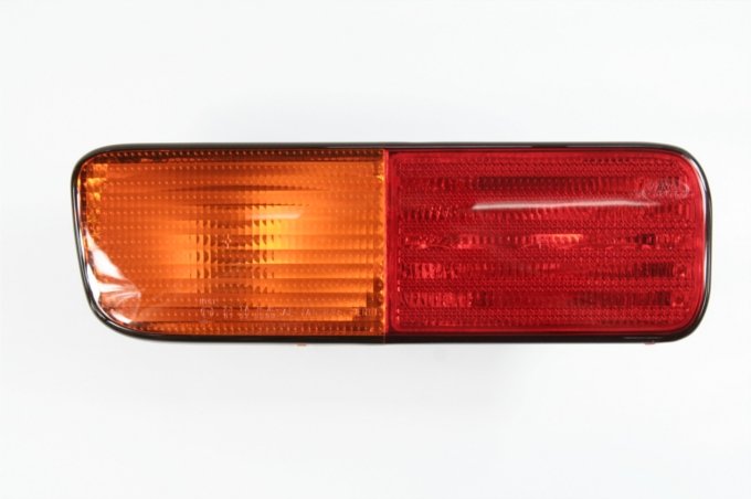 Lampa tył w zderzaku Discovery II lewa